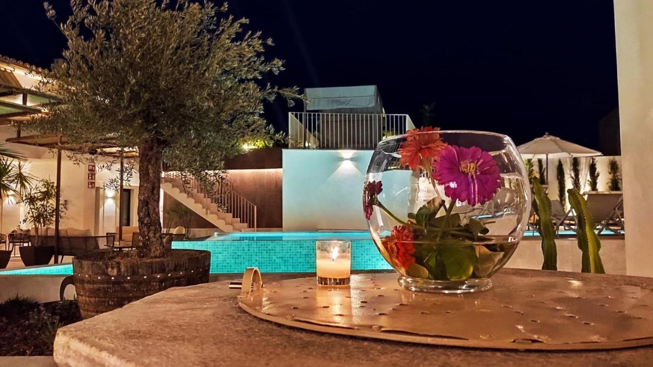 Ynaira Hotel & Spa Ariany Екстериор снимка