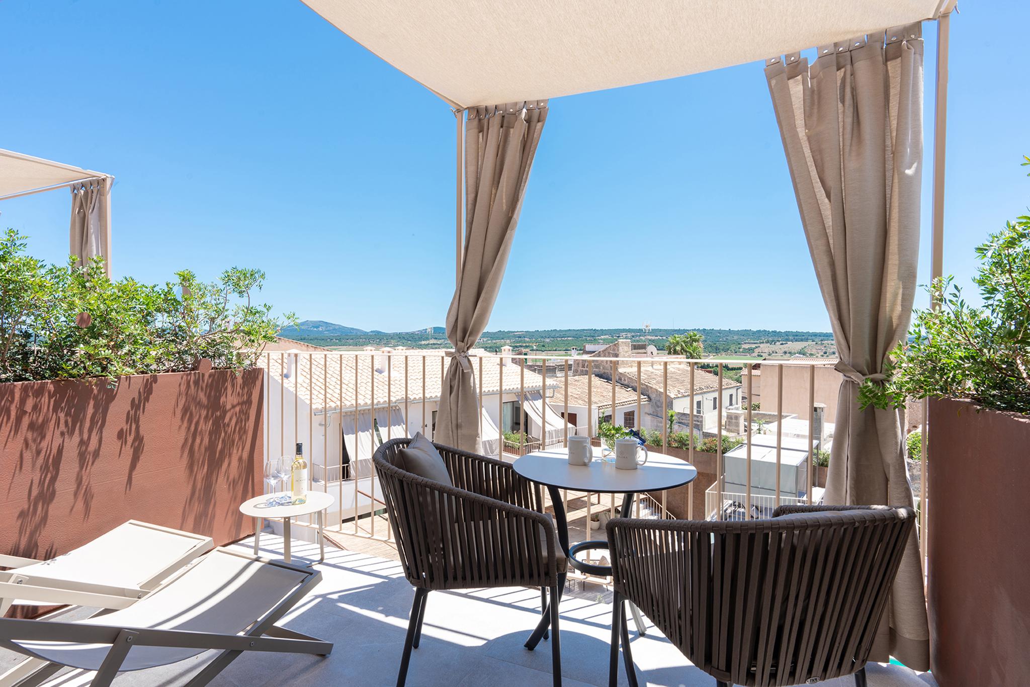 Ynaira Hotel & Spa Ariany Екстериор снимка