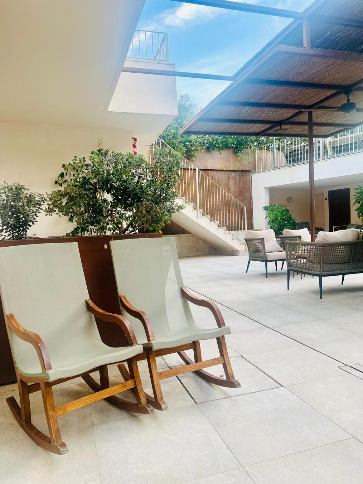 Ynaira Hotel & Spa Ariany Екстериор снимка